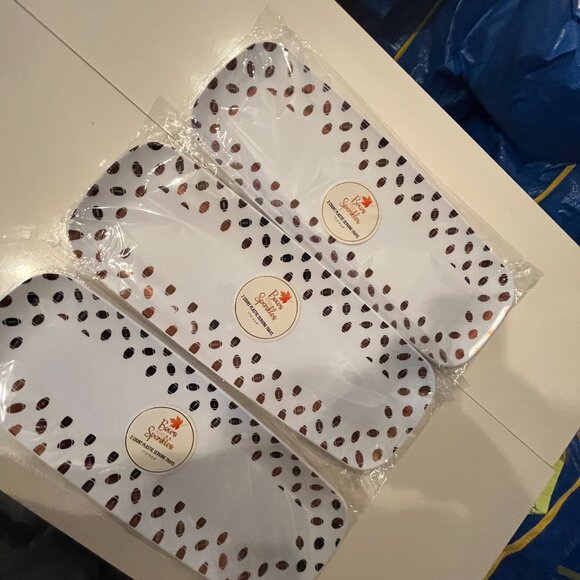 Football Plastic Serving Trays‎ - 3 packs / 2 trays per pack (new/ps/x) - Picture 2 of 11